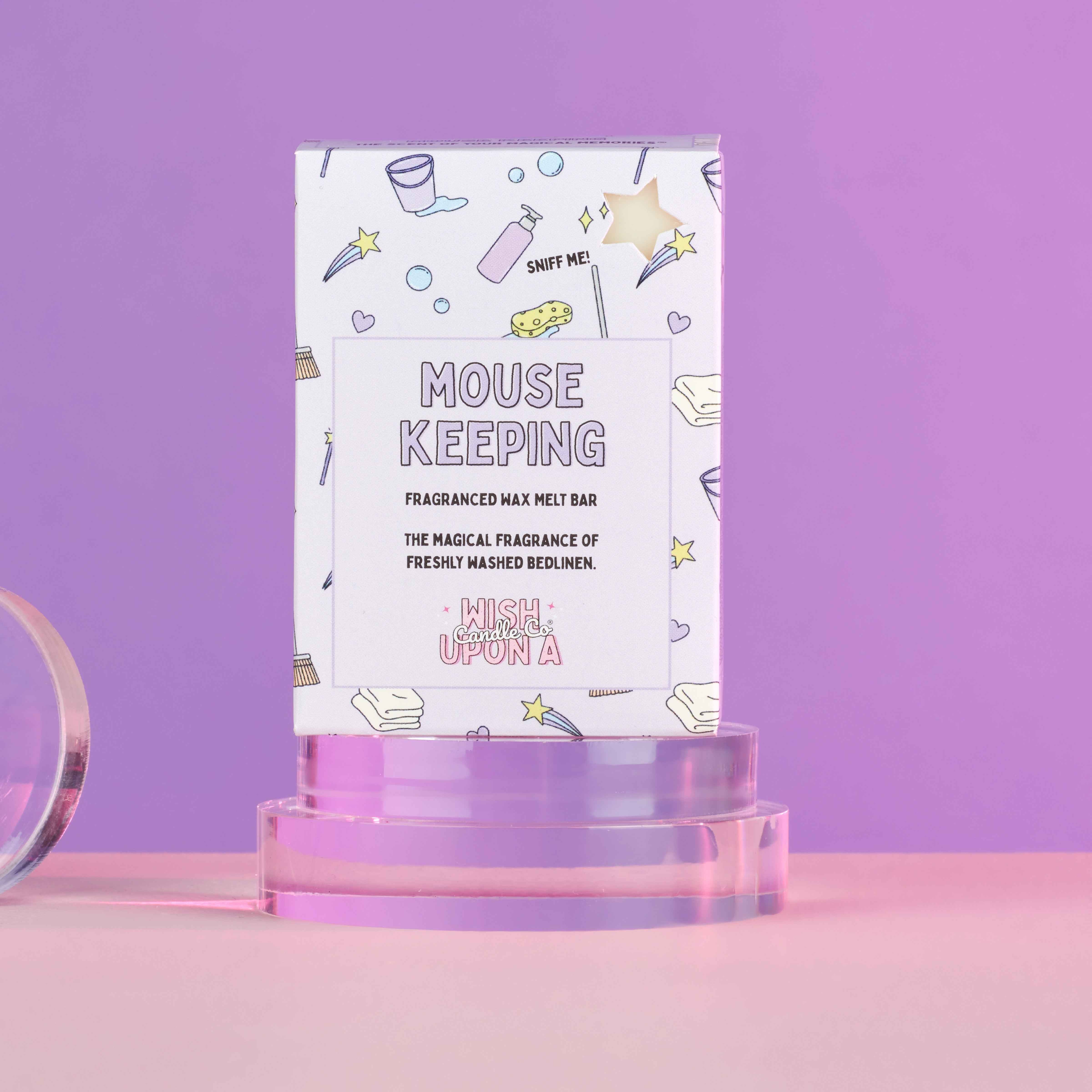 Mouse Keeping luxury wax melt with fresh laundry and atmospheric resort inspired fragrance